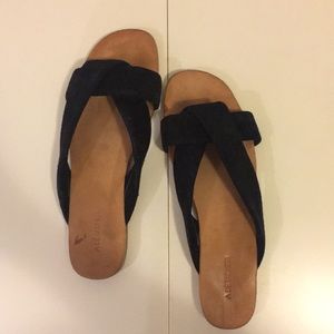 A Détacher Pipit Slides, Navy Suede